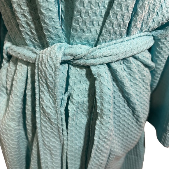 Aqua Robe NWT! - Picture 3 of 4